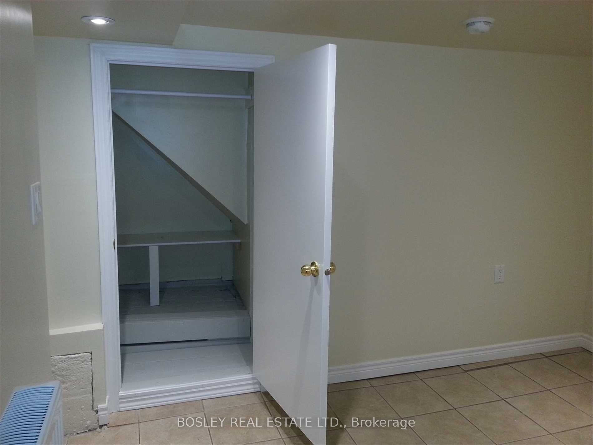97 Rosemount Avenue 3 Property Photo 7
