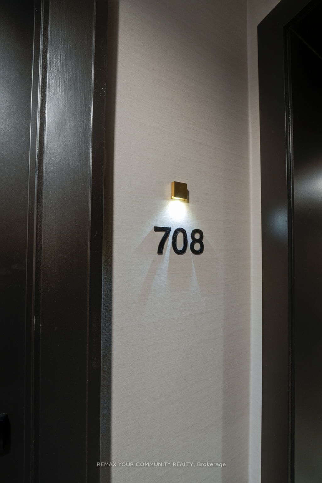 2333 Khalsa Gate 708 Property Photo 4
