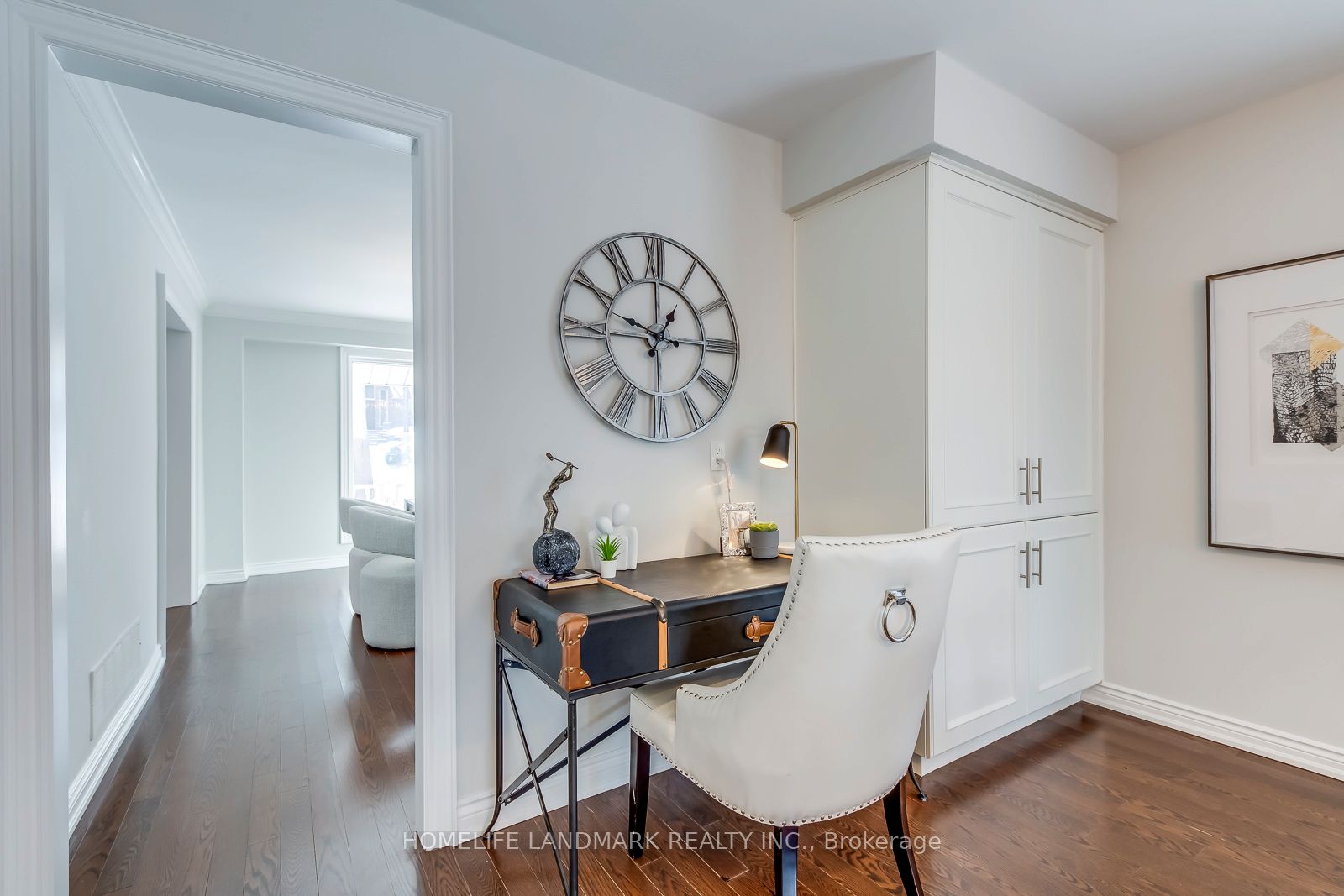 427 Cairncroft Road Property Photo 11