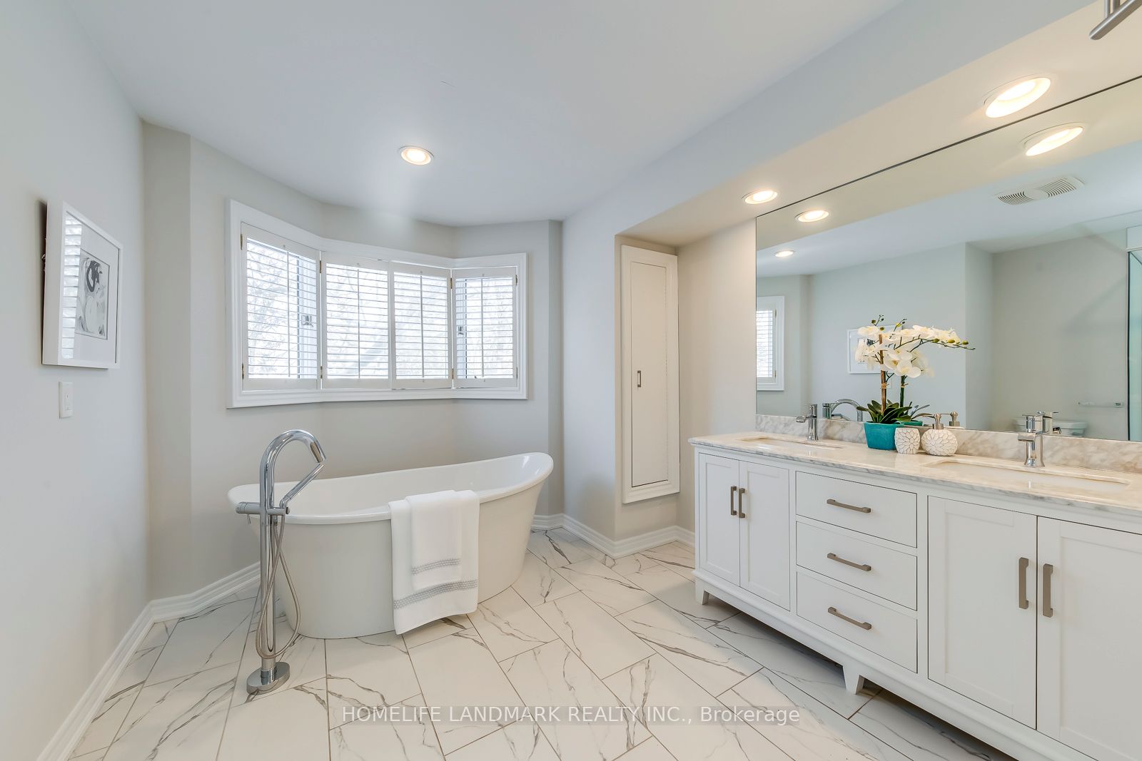 427 Cairncroft Road Property Photo 35