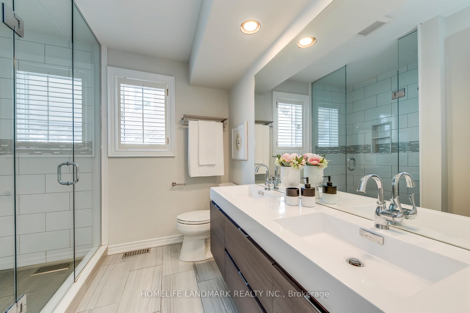 427 Cairncroft Road Property Photo 41