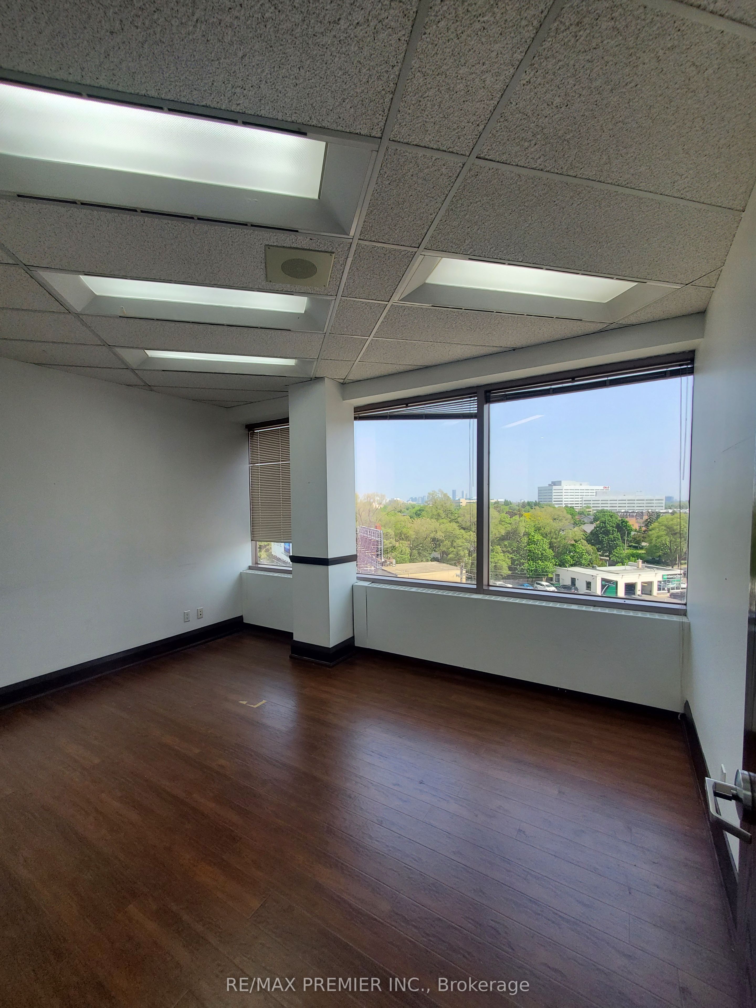 3200 Dufferin Street 500a Property Photo 7