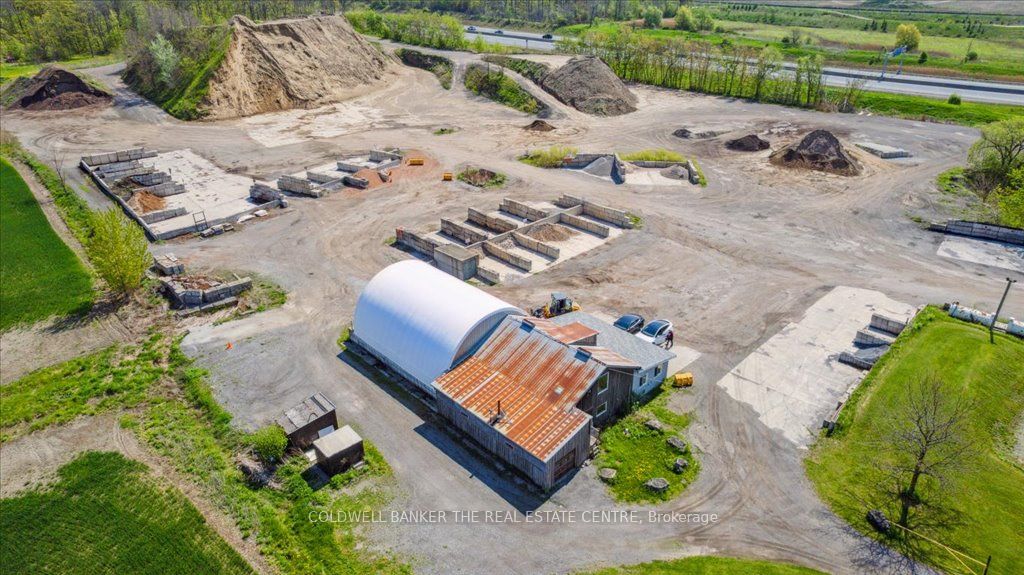 4321 Sixth Line Property Photo 8