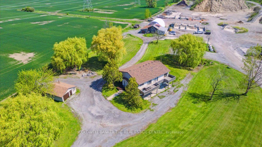 4321 Sixth Line Property Photo 11