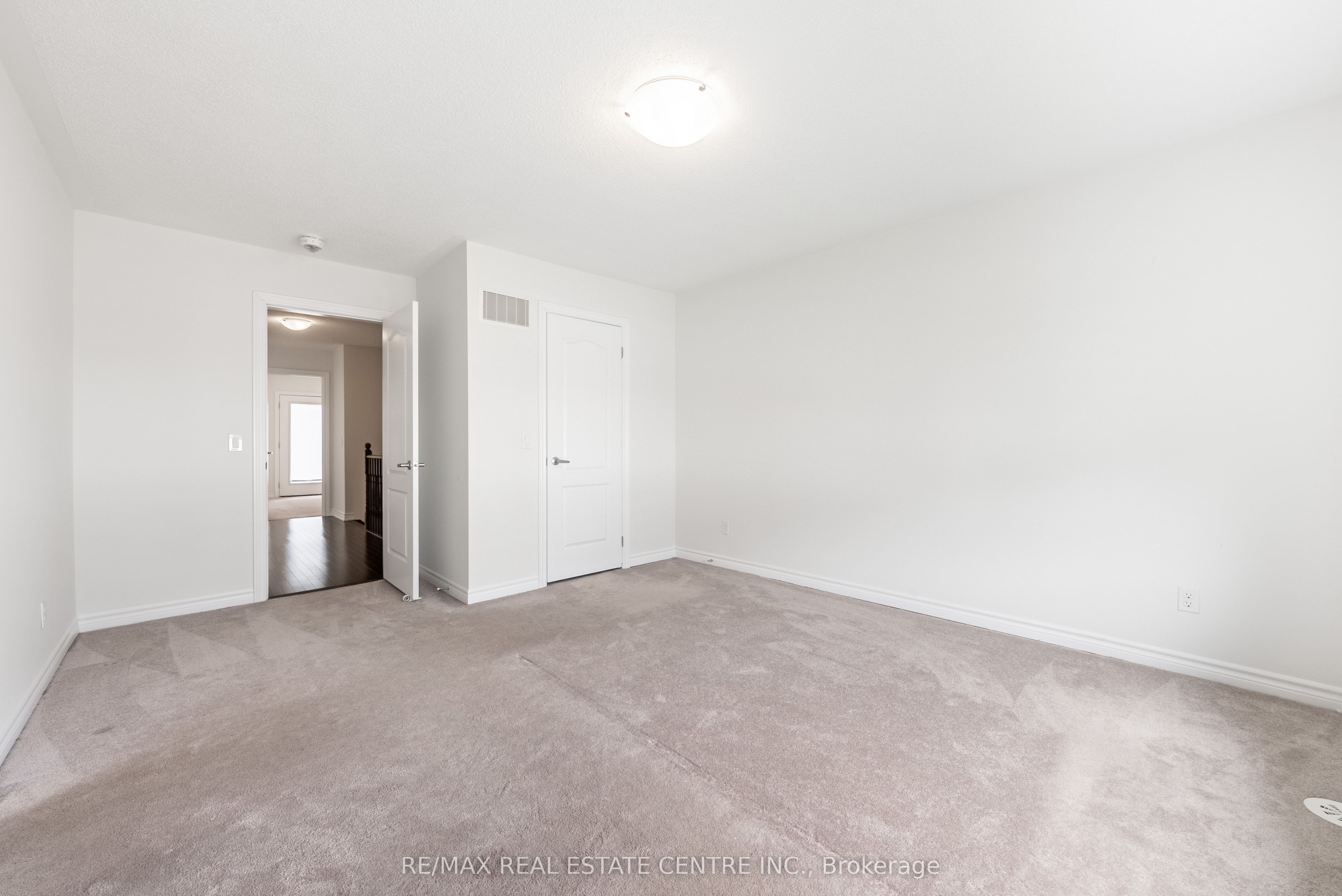 391 Athabasca Common Property Photo 20
