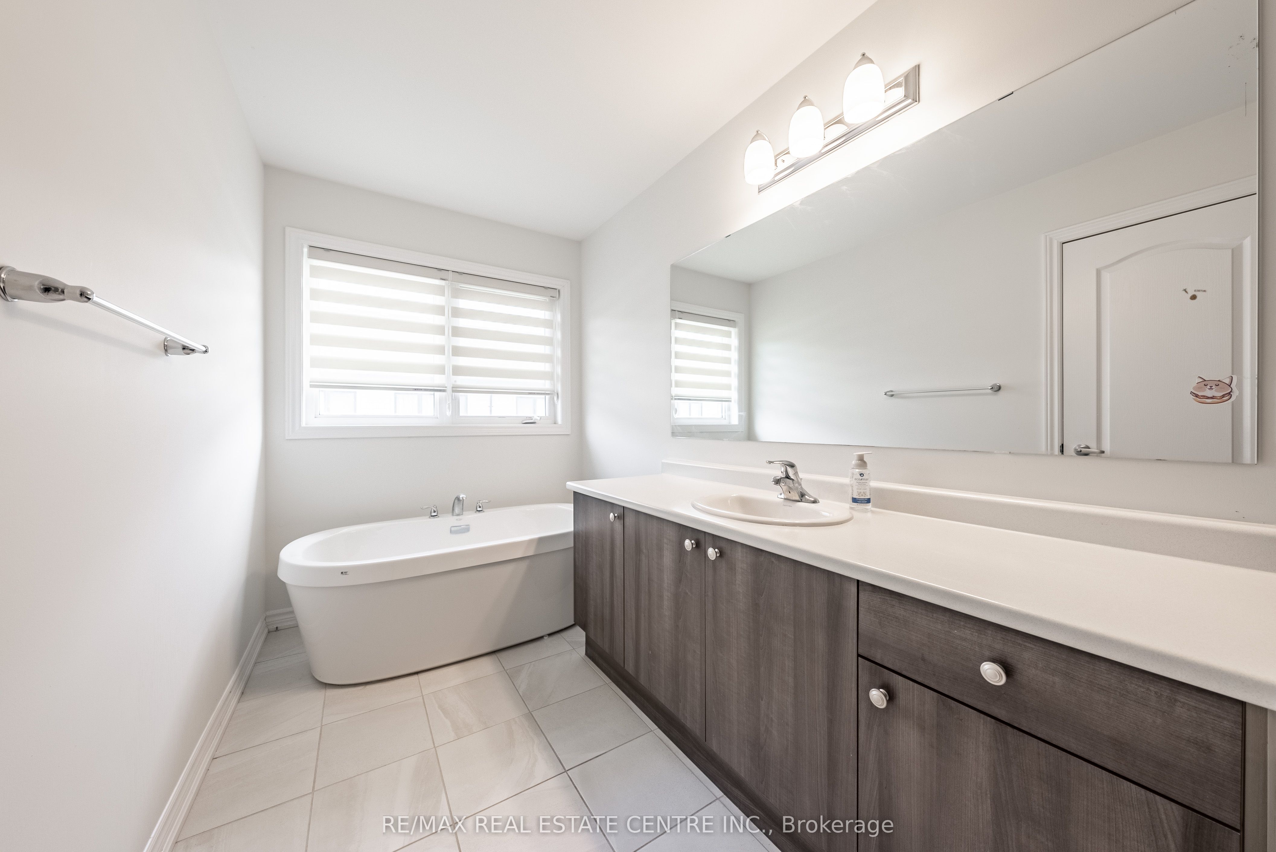391 Athabasca Common Property Photo 22
