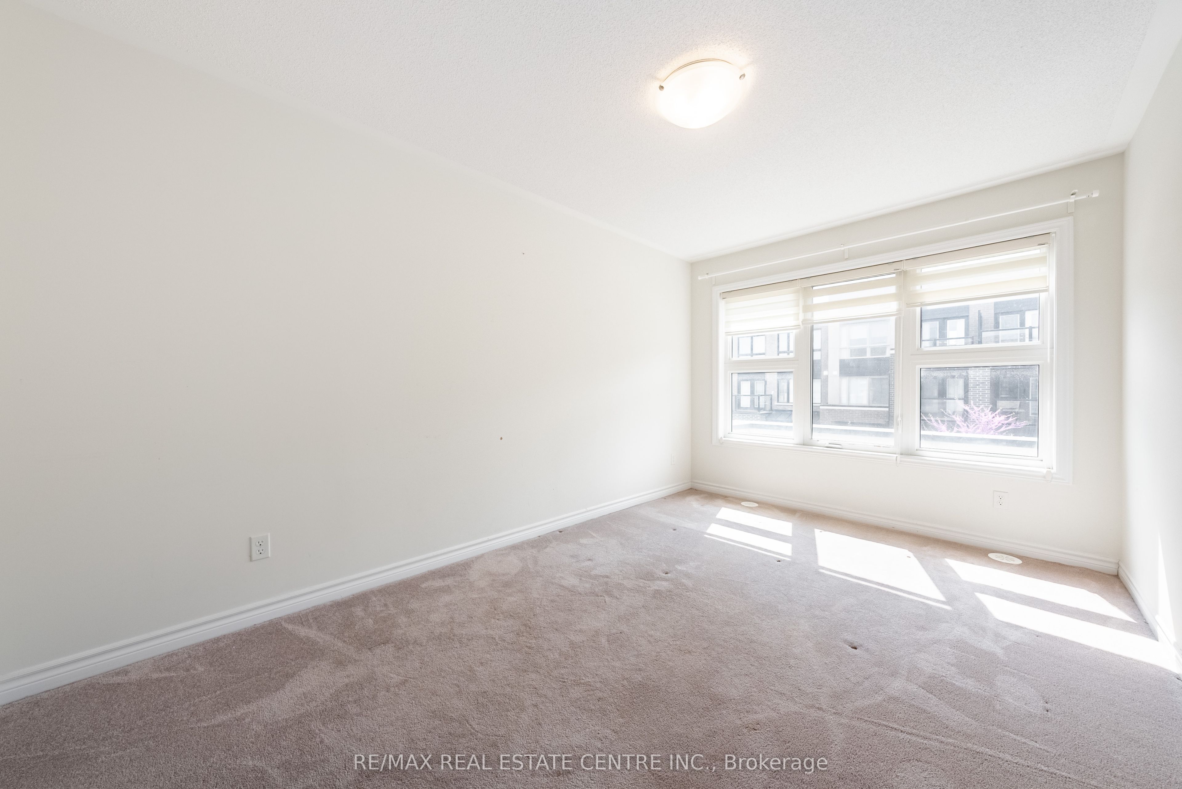 391 Athabasca Common Property Photo 26