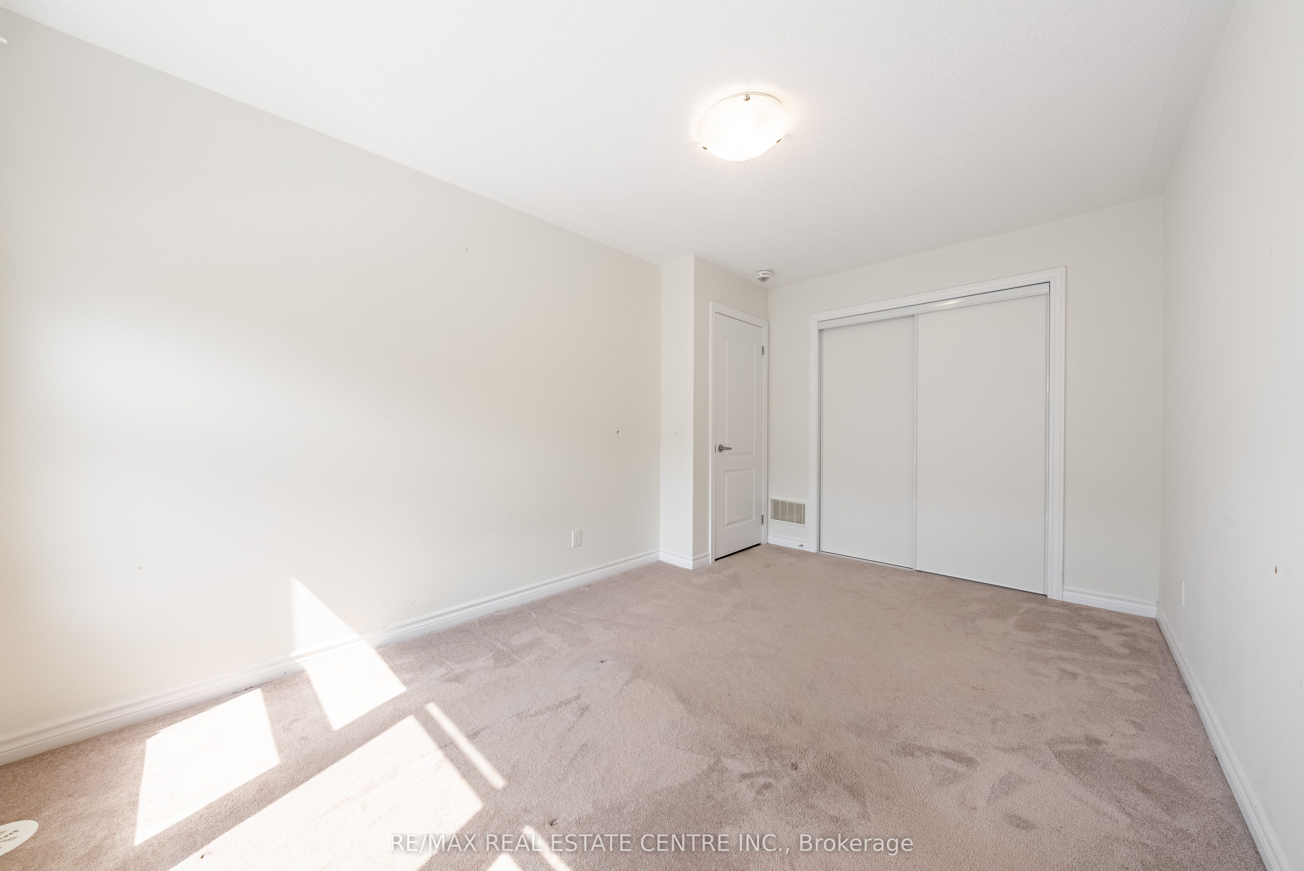 391 Athabasca Common Property Photo 27
