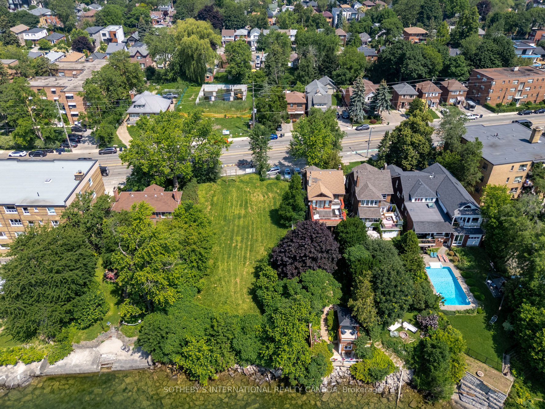 2685 Lake Shore Boulevard W Property Photo 6