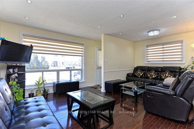 65 Newstead Crescent Property Photo 1