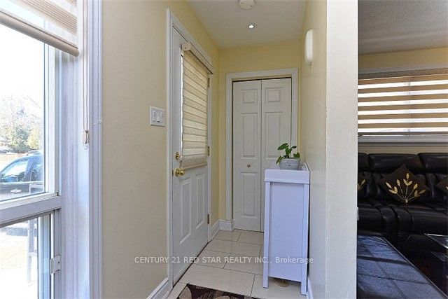 65 Newstead Crescent Property Photo 20