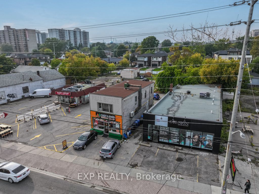 723 Lakeshore Road E Property Photo 4