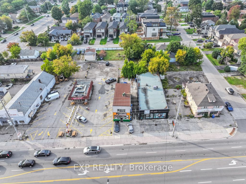 723 Lakeshore Road E Property Photo 5