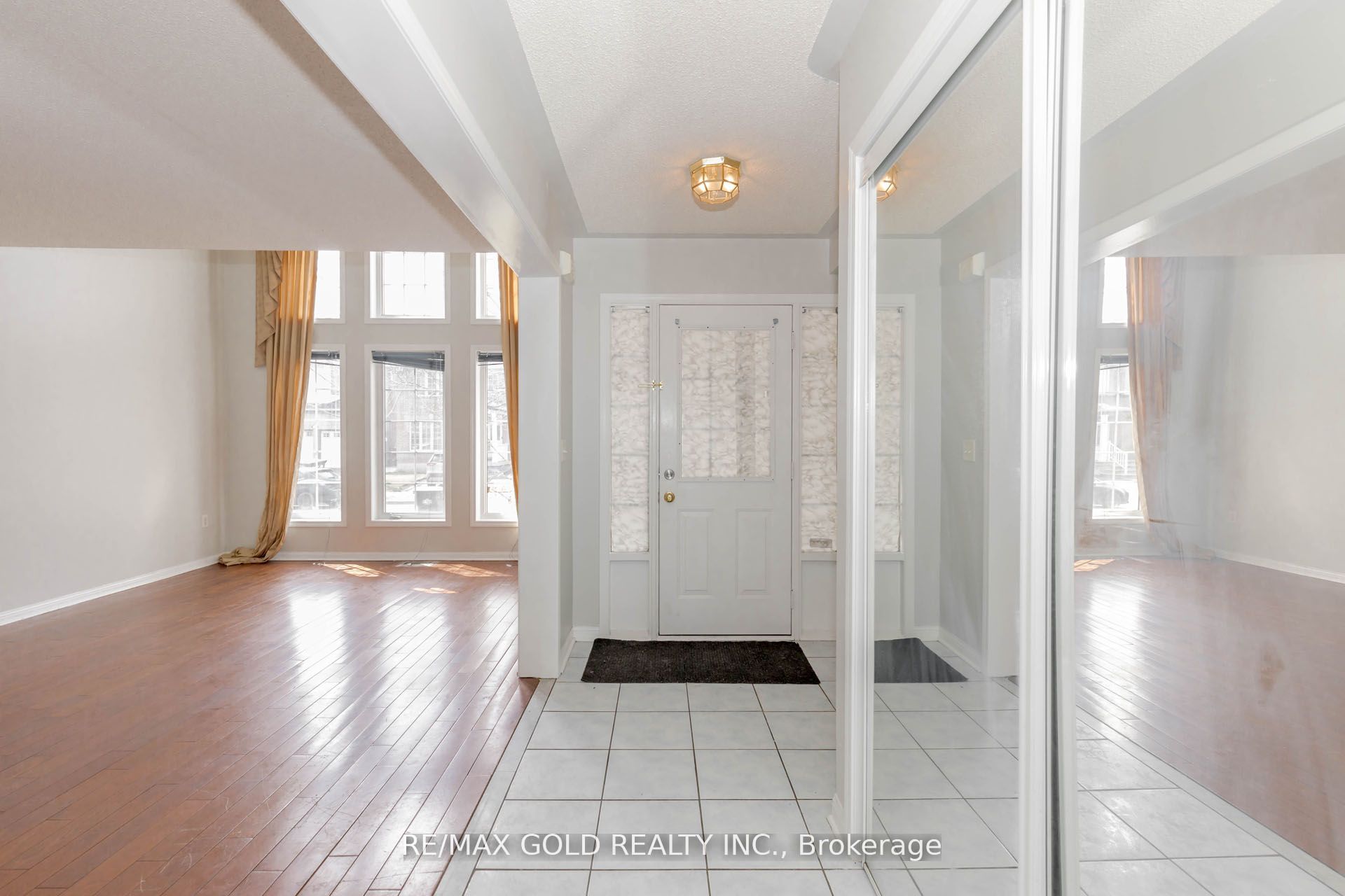 6 Wonder Way Property Photo 4