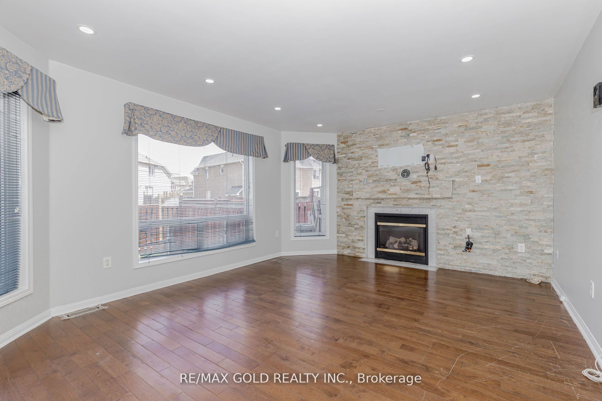 6 Wonder Way Property Photo 8