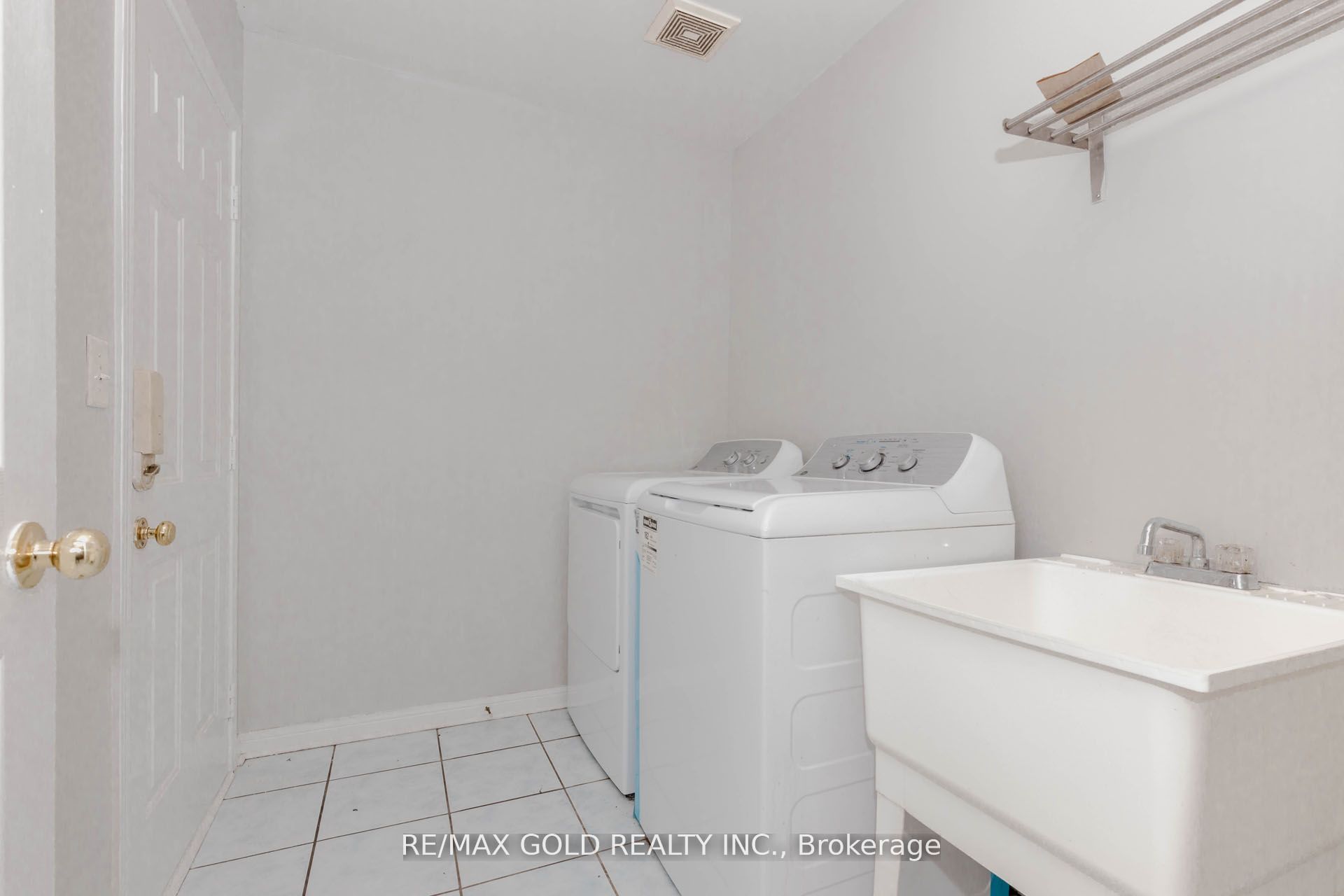 6 Wonder Way Property Photo 18