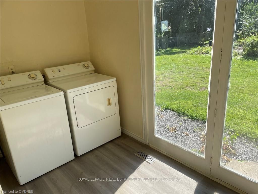 496 Walker's Line Property Photo 9