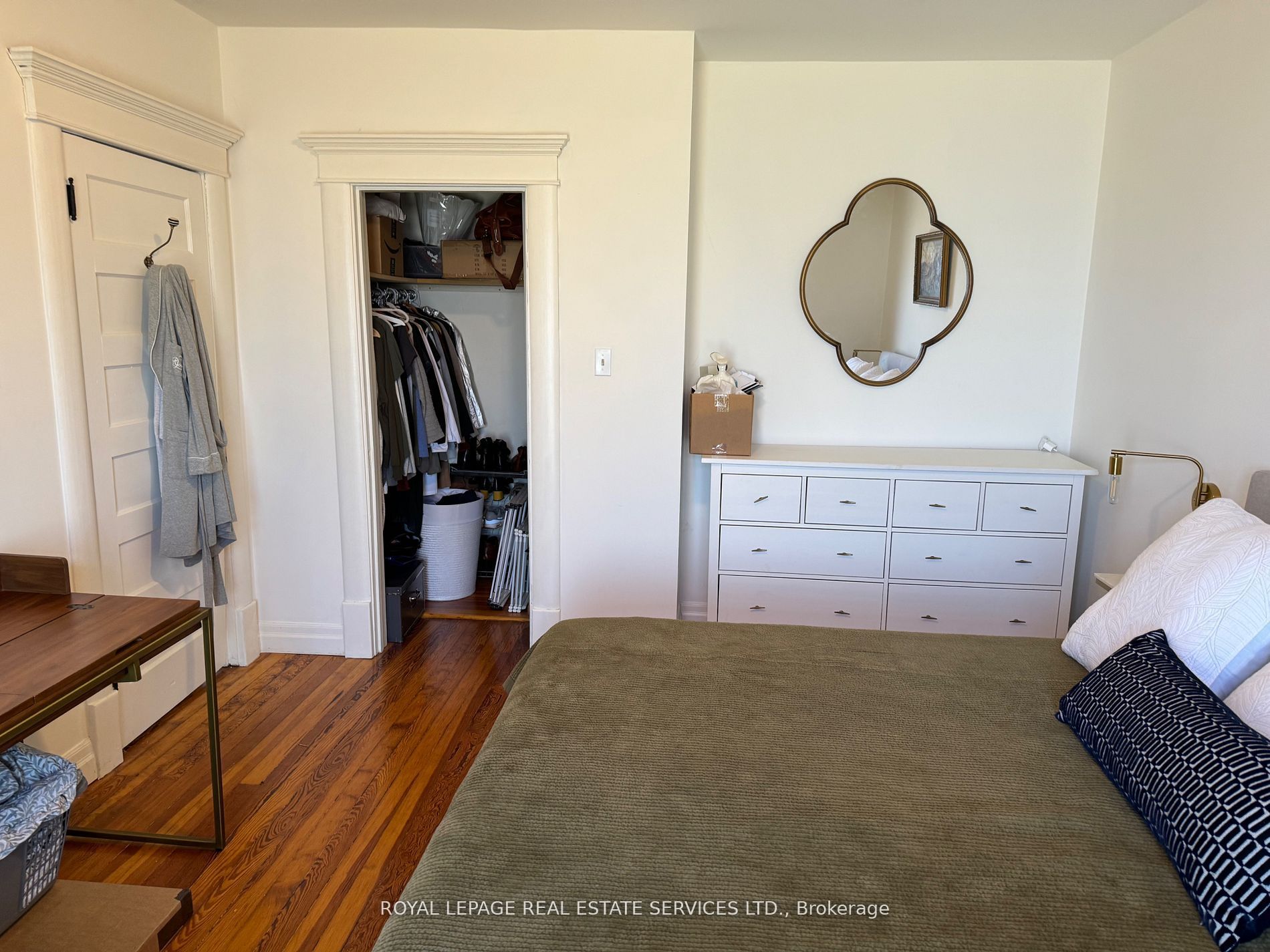496 Walker's Line Property Photo 19