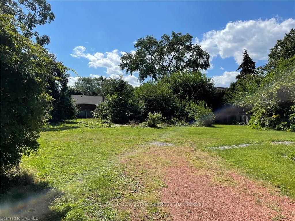 496 Walker's Line Property Photo 26