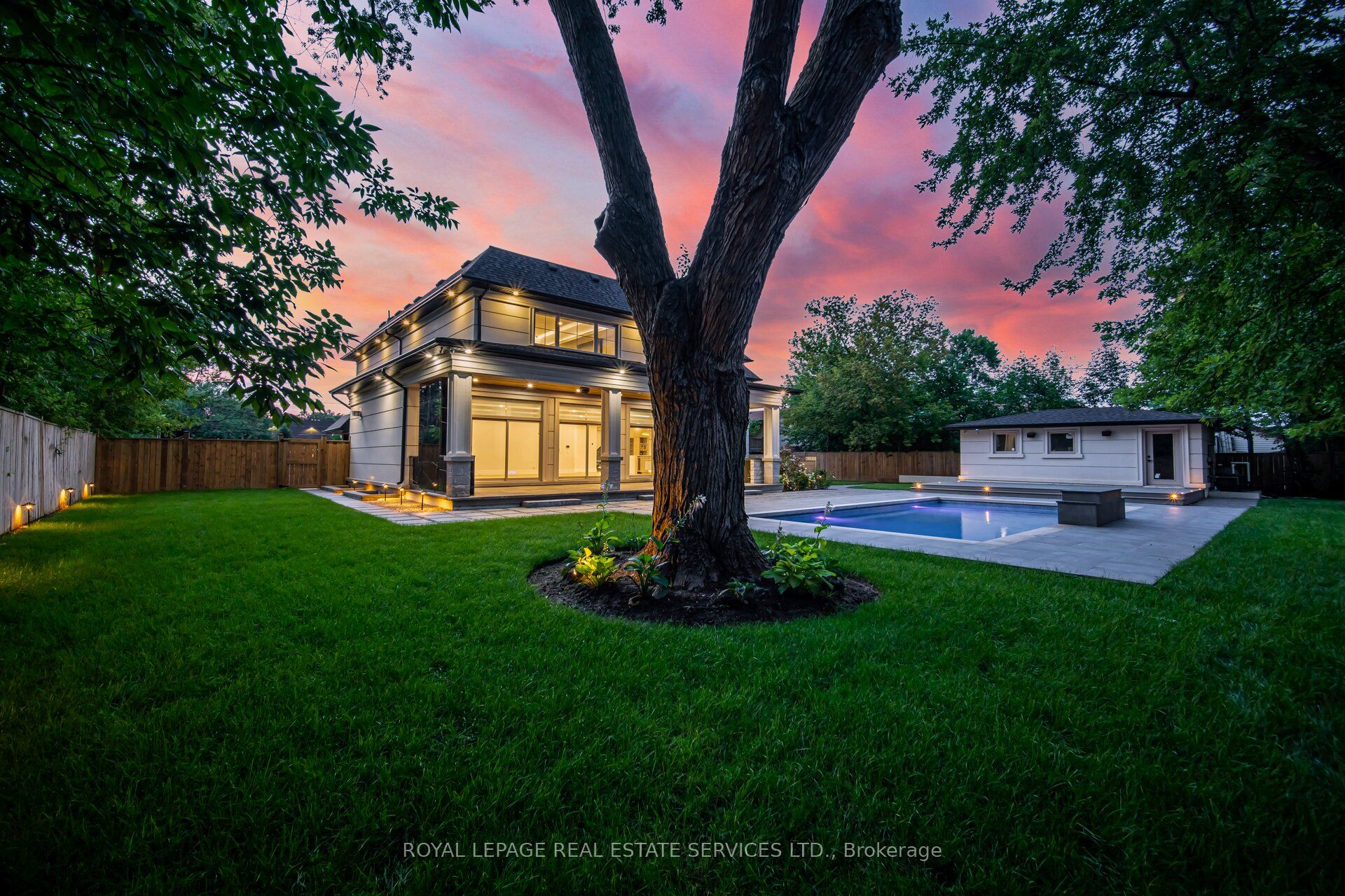 2014 Lakeshore Road W Property Photo 41