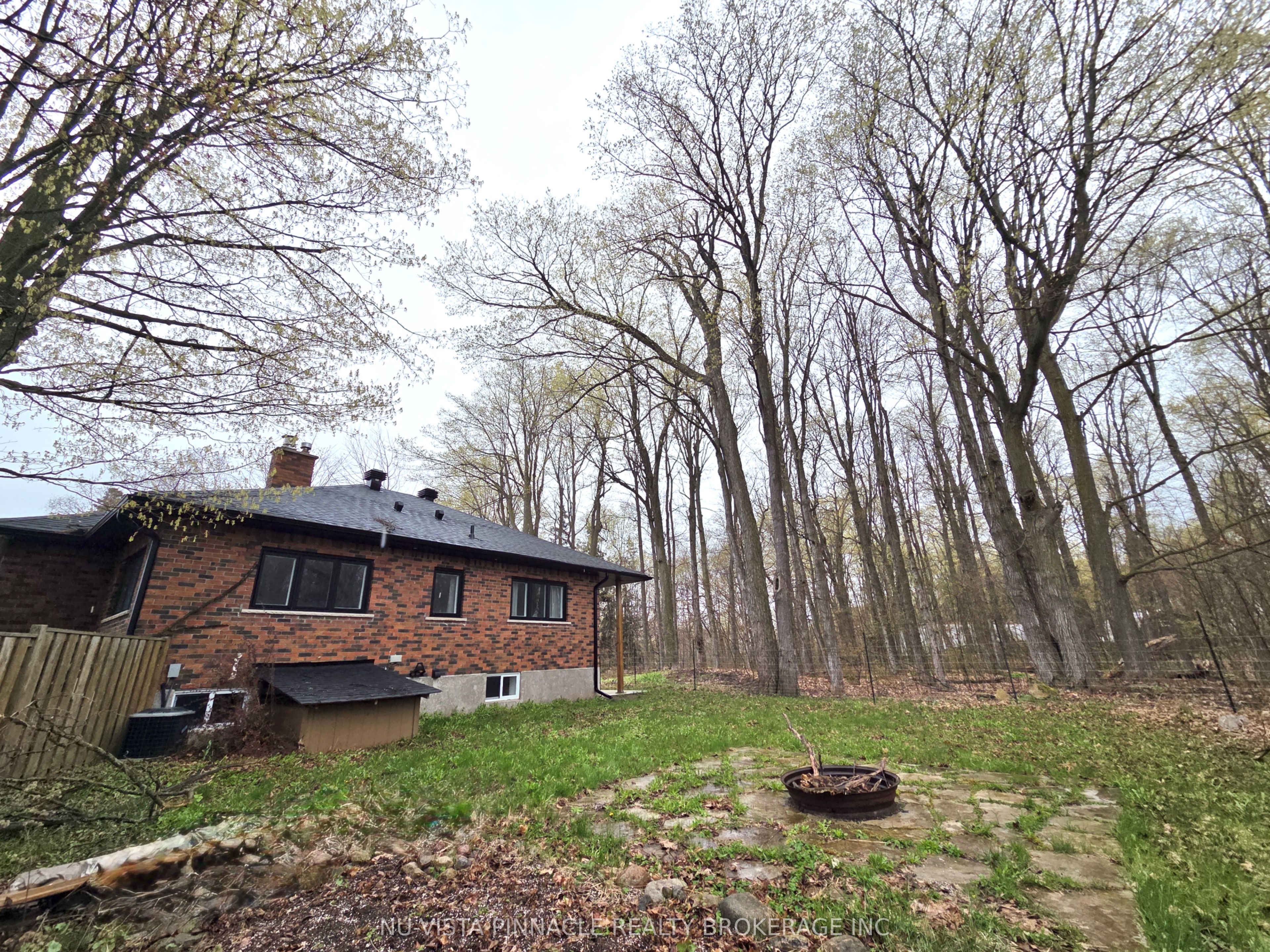 7142 Highway 7 Property Photo 13
