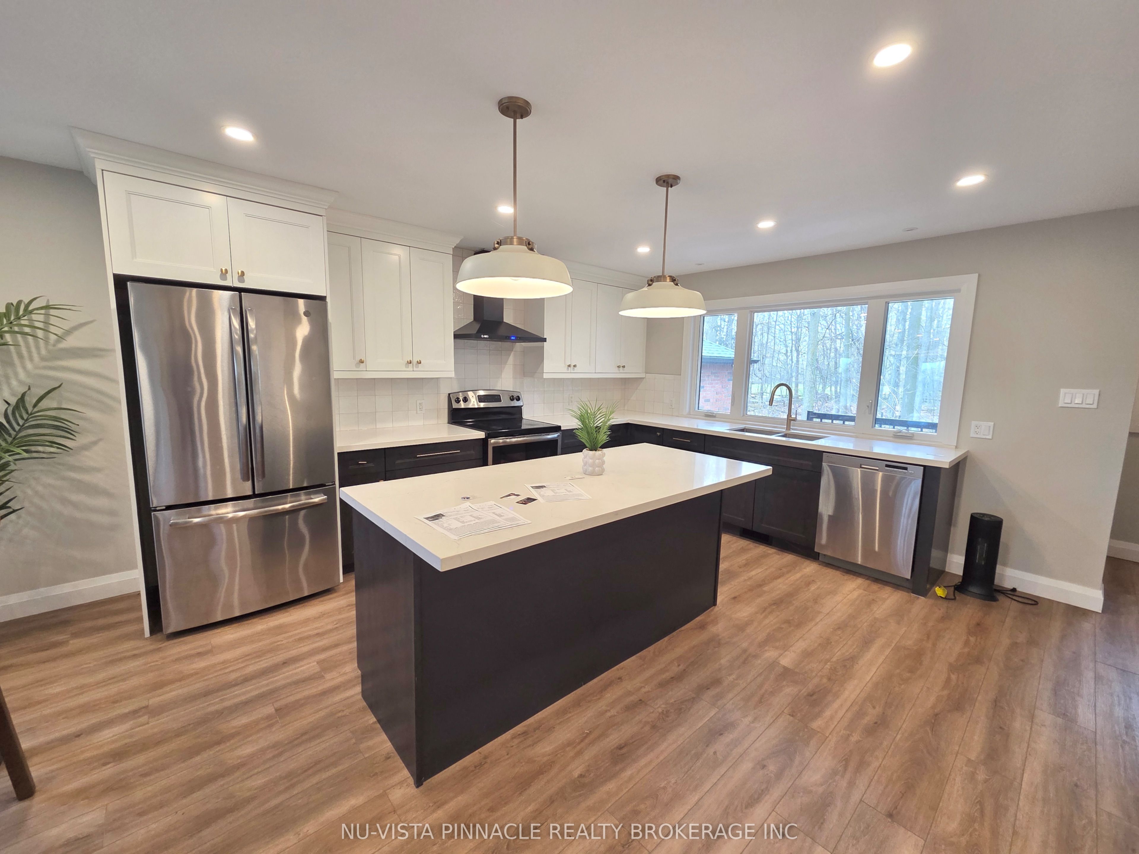 7142 Highway 7 Property Photo 23