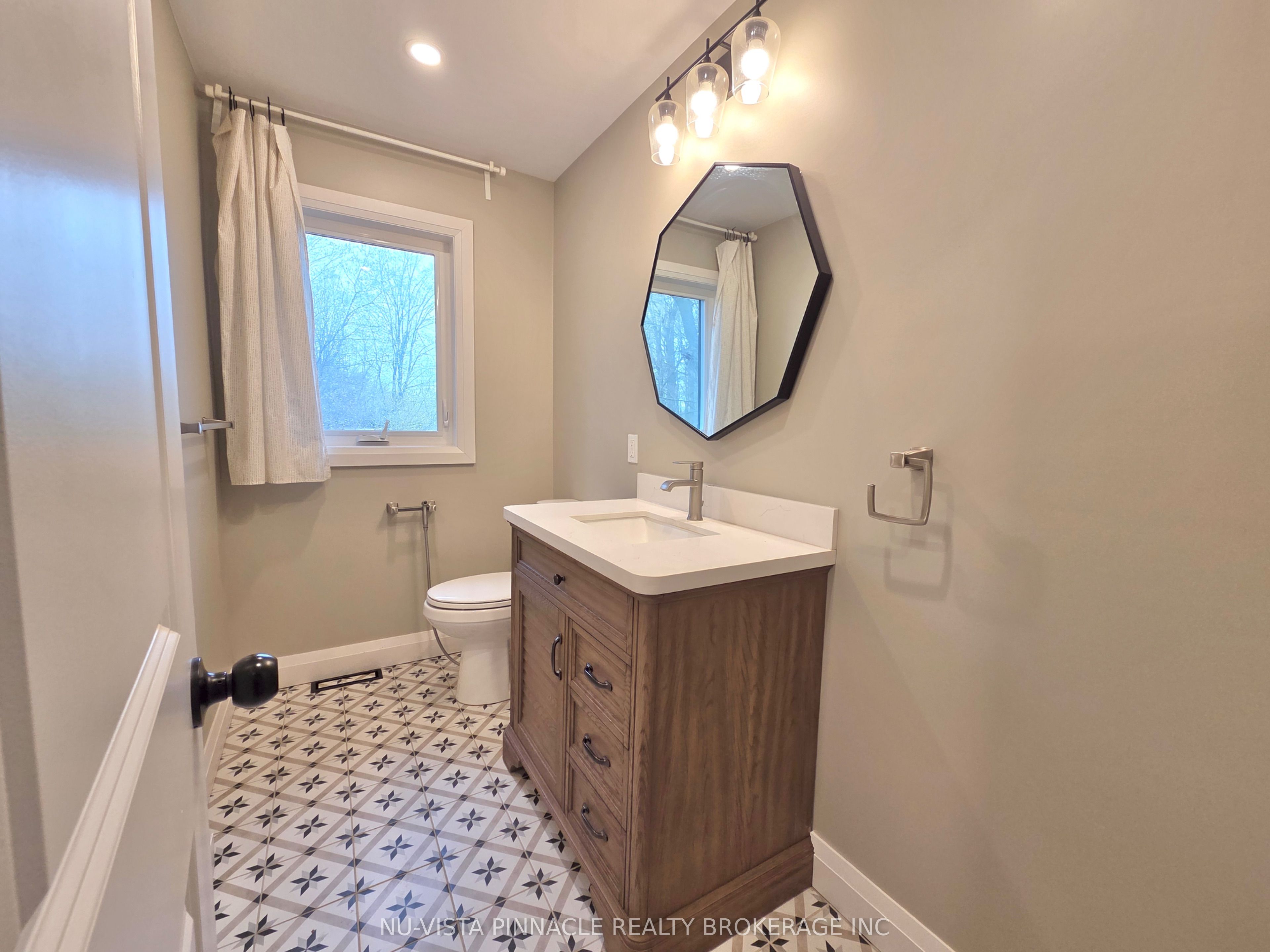 7142 Highway 7 Property Photo 31