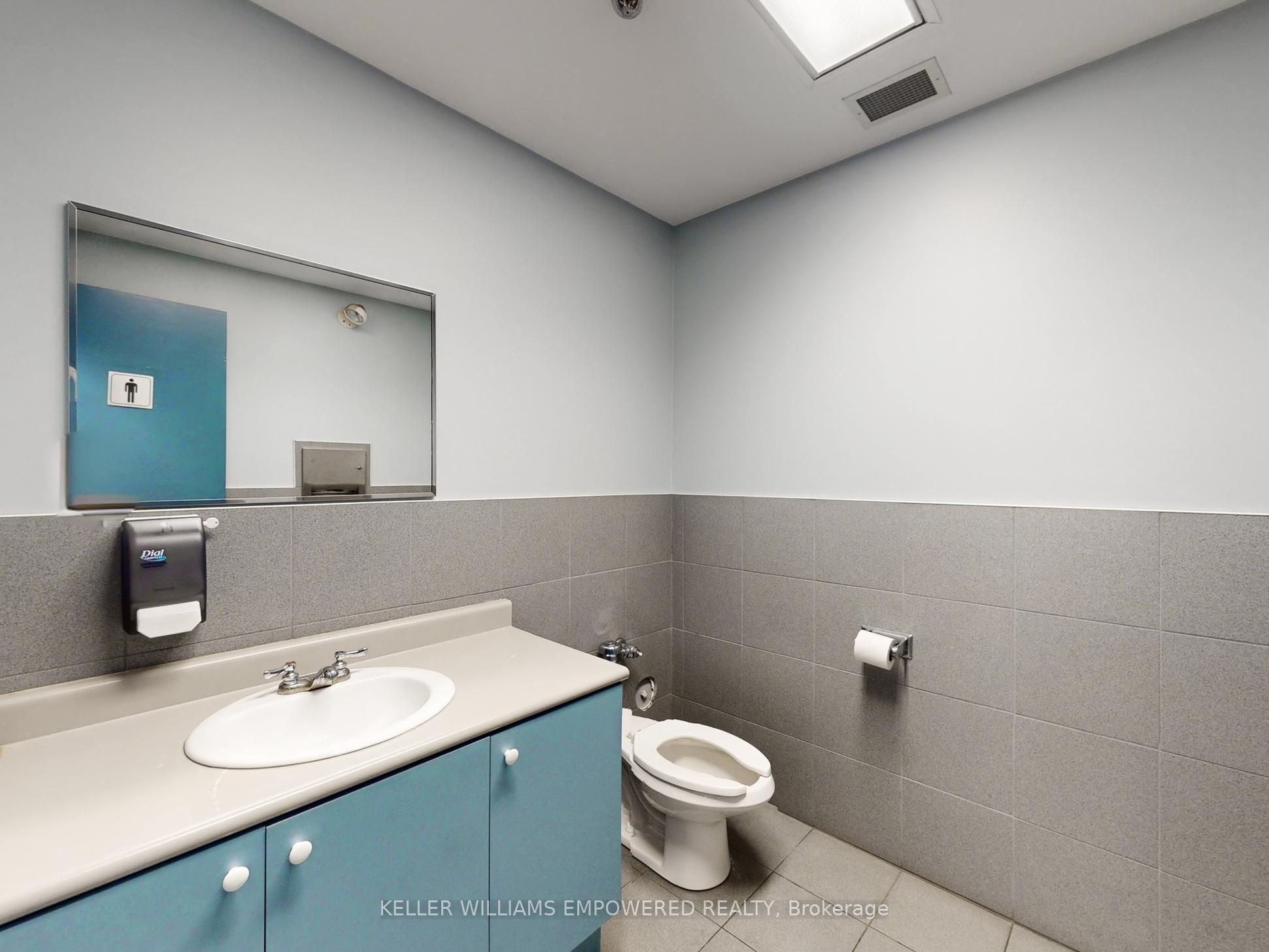 1060b Lorimar Drive Property Photo 17