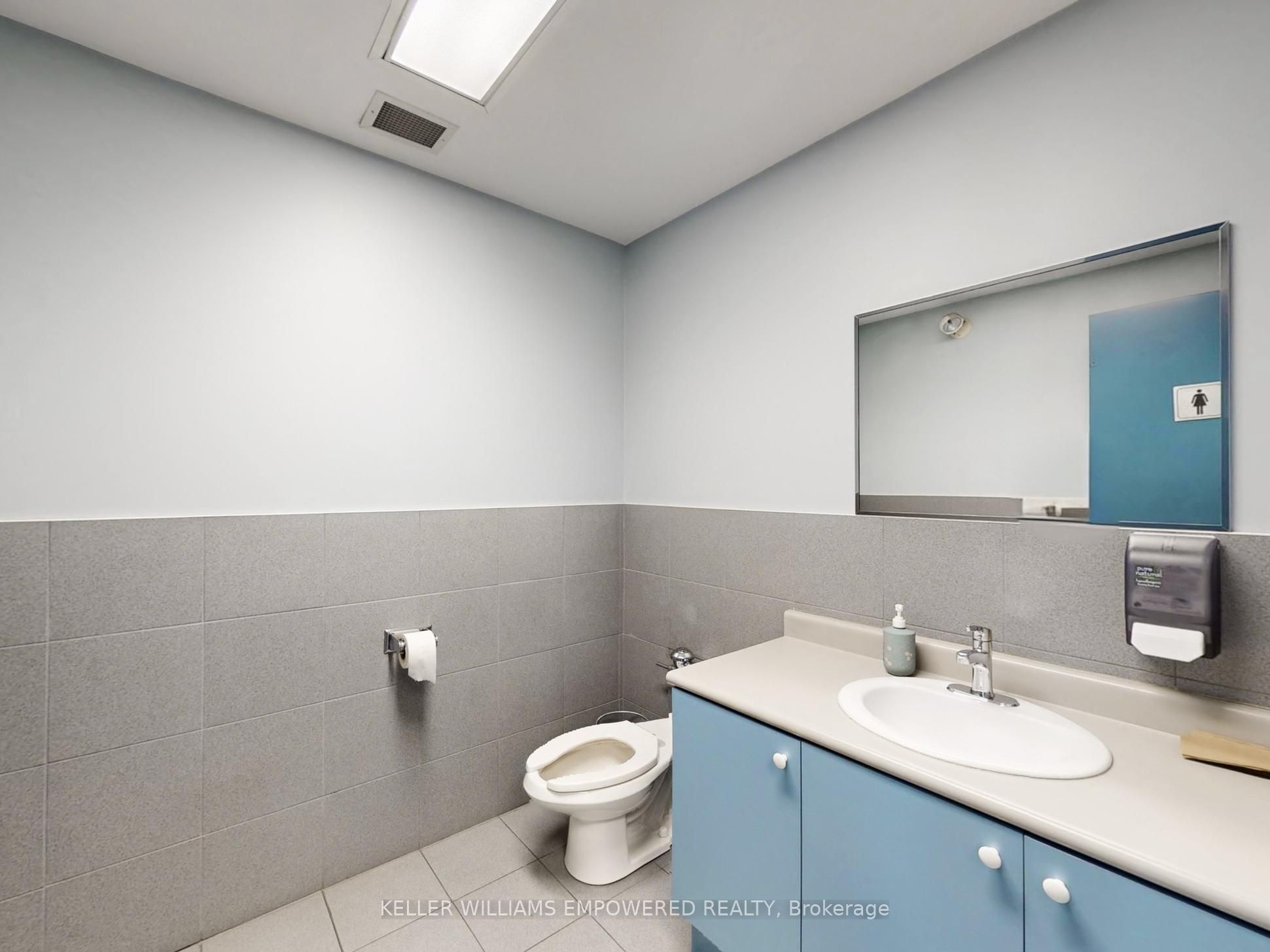 1060b Lorimar Drive Property Photo 18