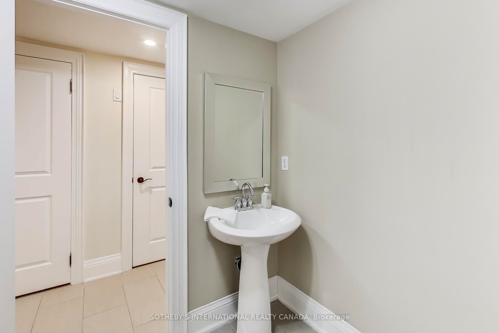 16 St Phillips Road Property Photo 37