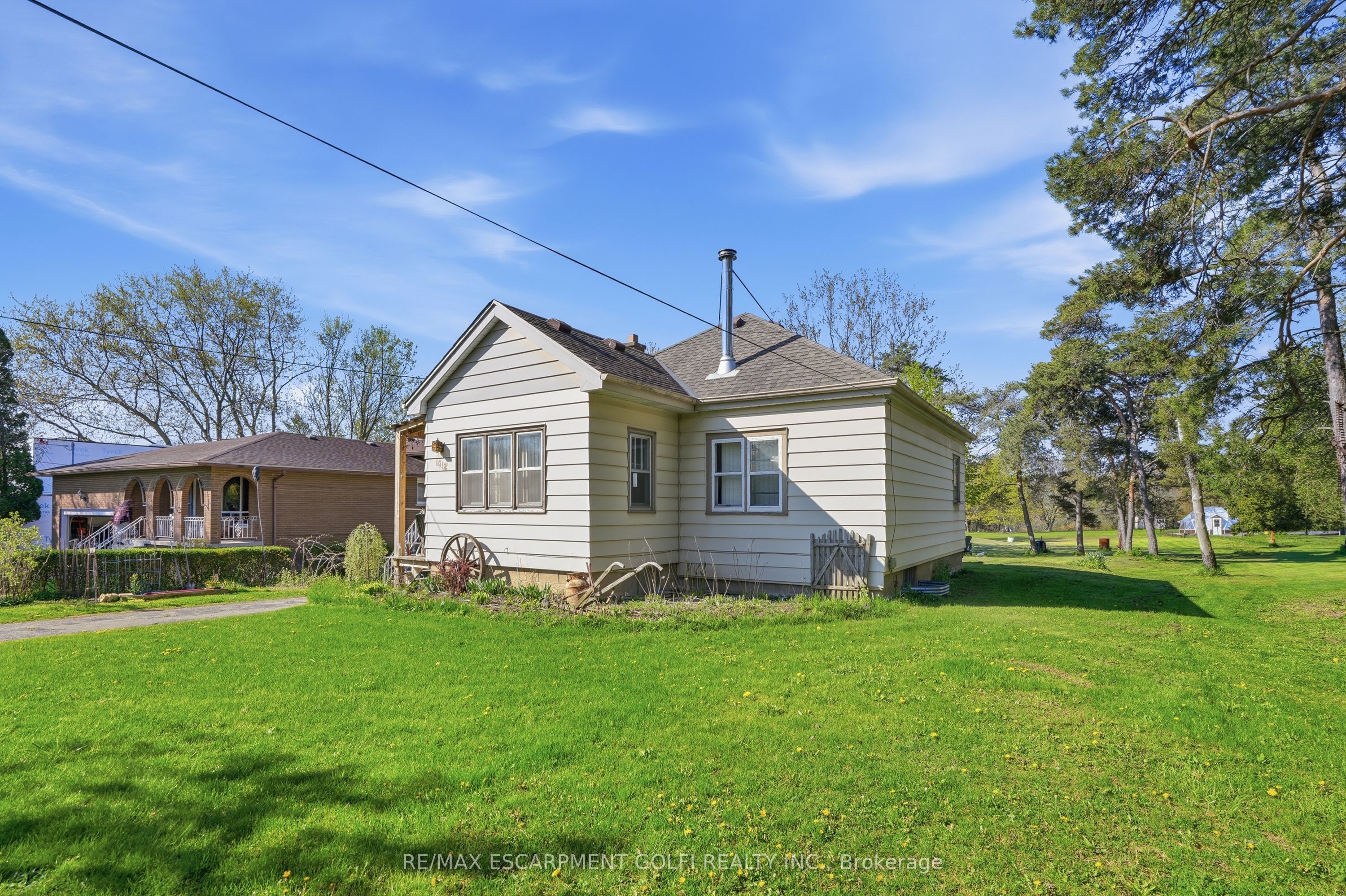 1412 Old York Road Property Photo 5