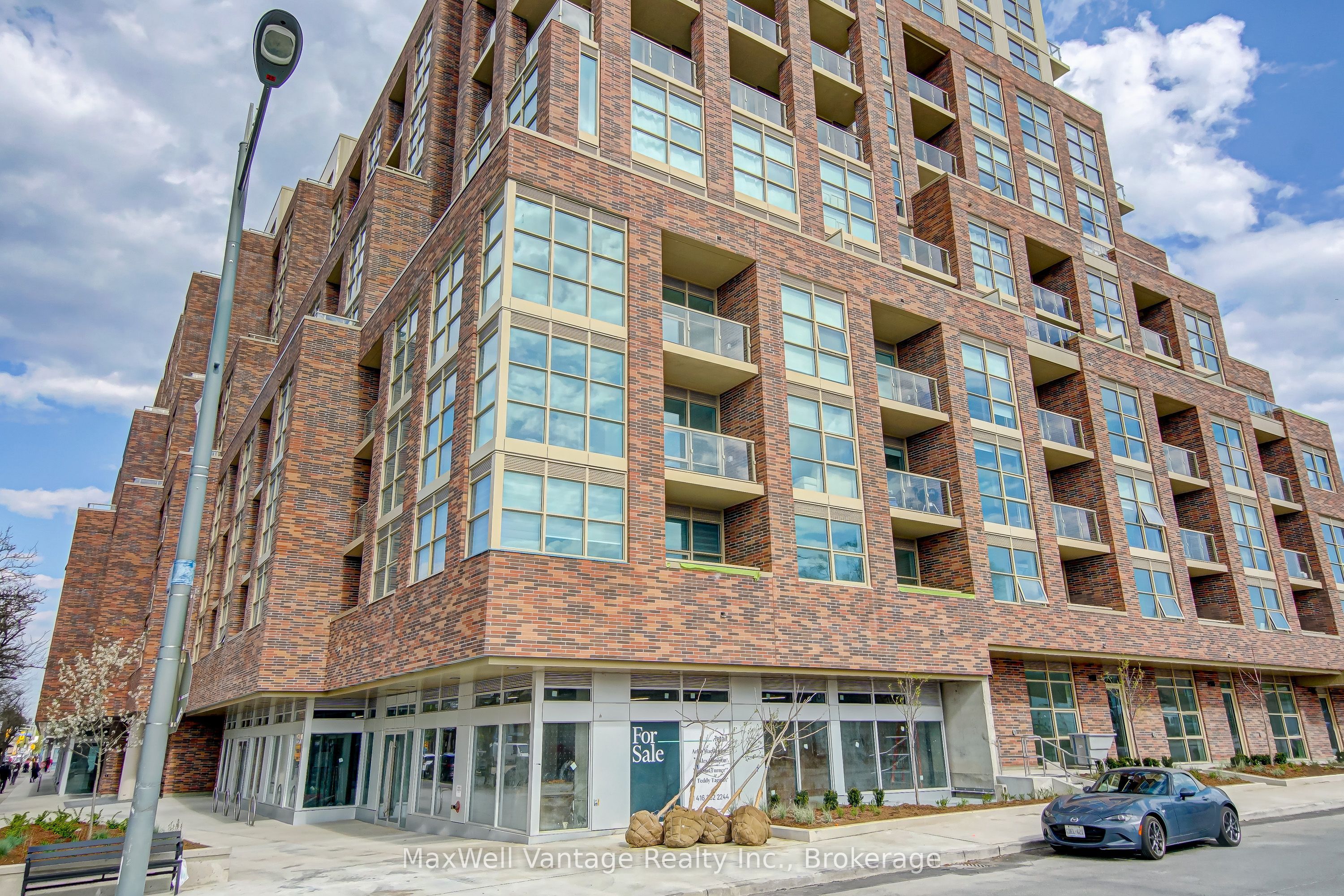 1787 St. Clair Avenue W 306 Property Photo 1