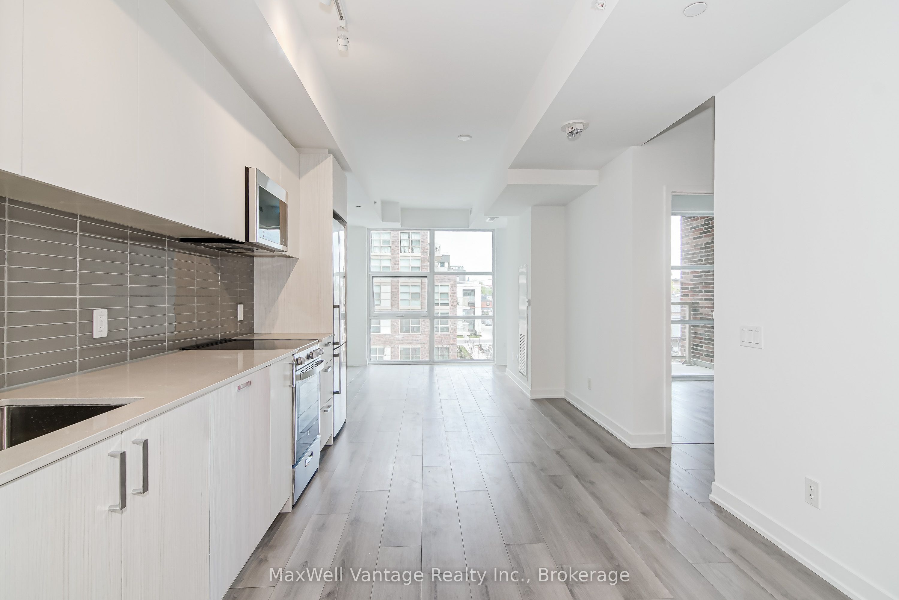 1787 St. Clair Avenue W 306 Property Photo 8