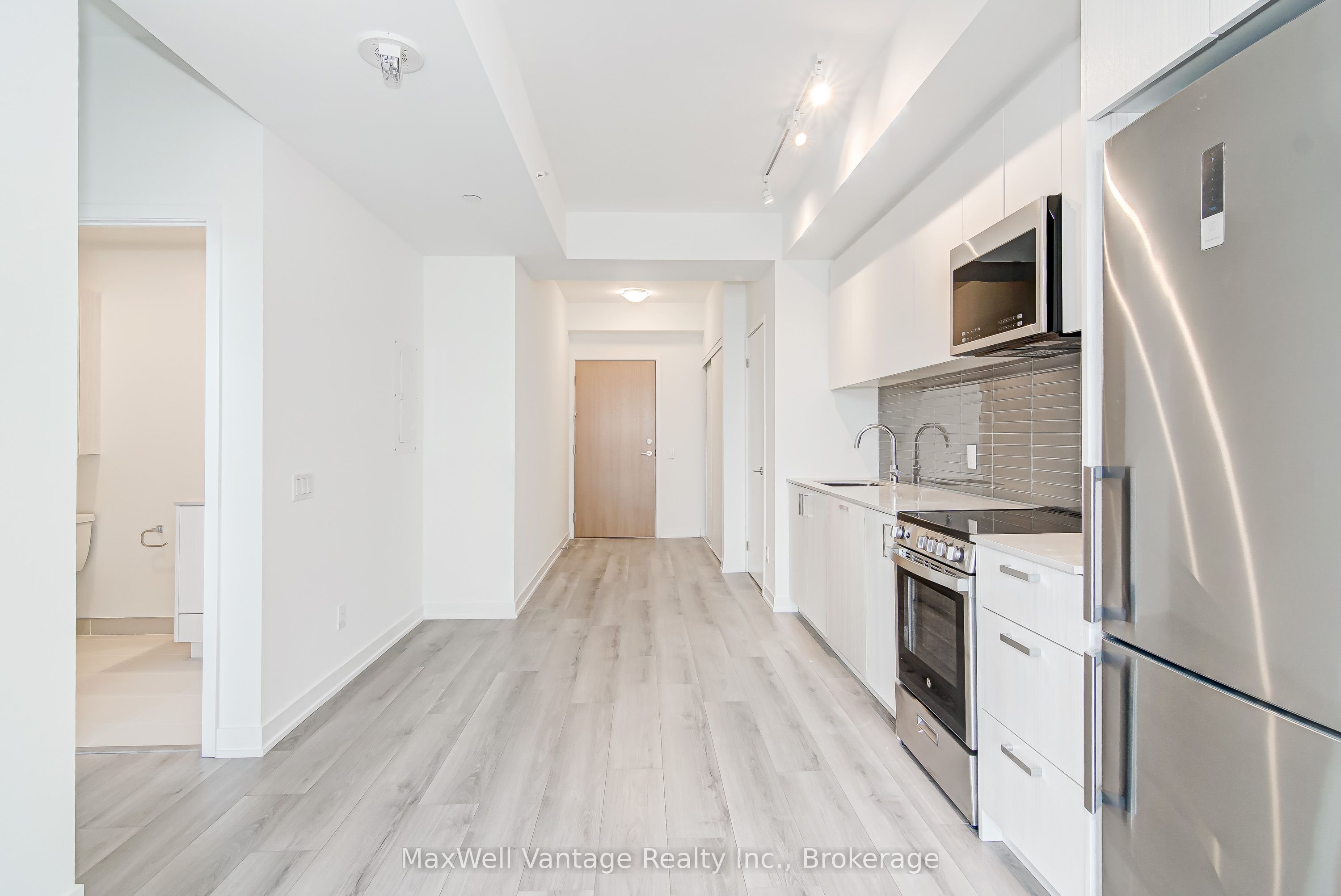 1787 St. Clair Avenue W 306 Property Photo 12