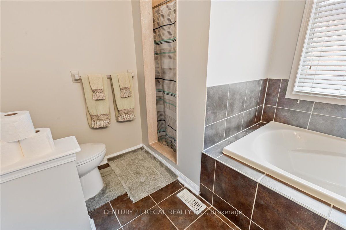 4 Parisian Road Property Photo 20