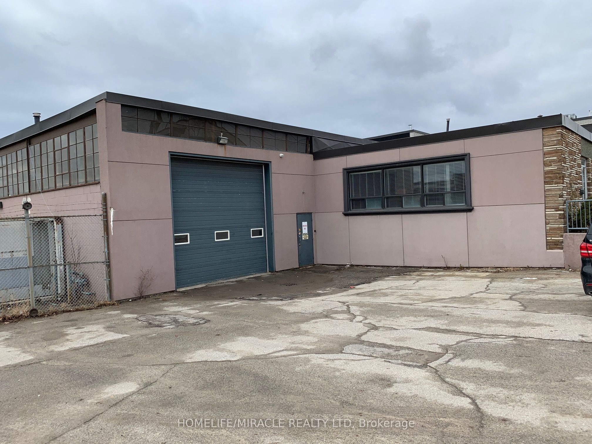 73 Millwick Drive Property Photo 1