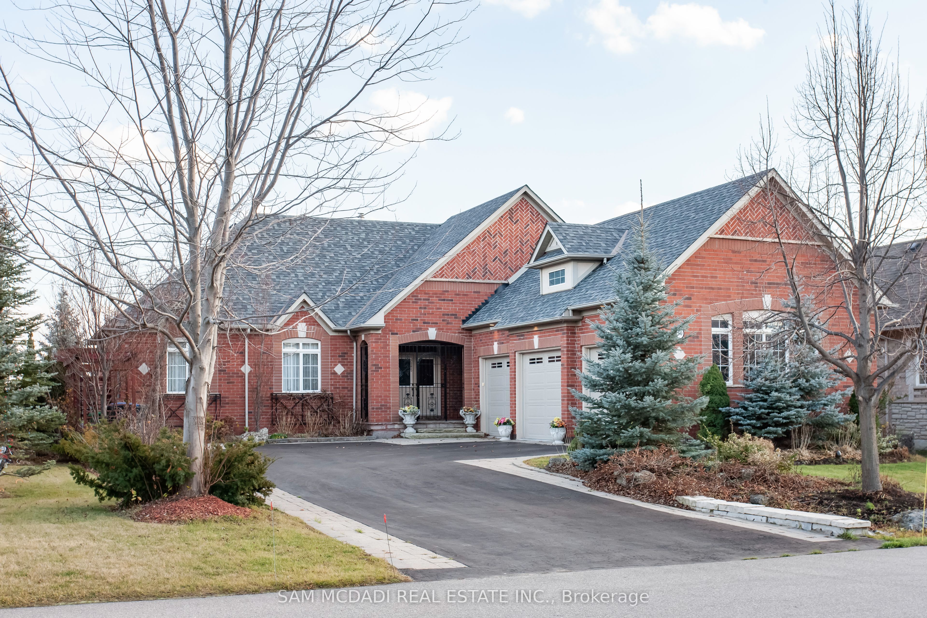 50 Links Lane Property Photo 2