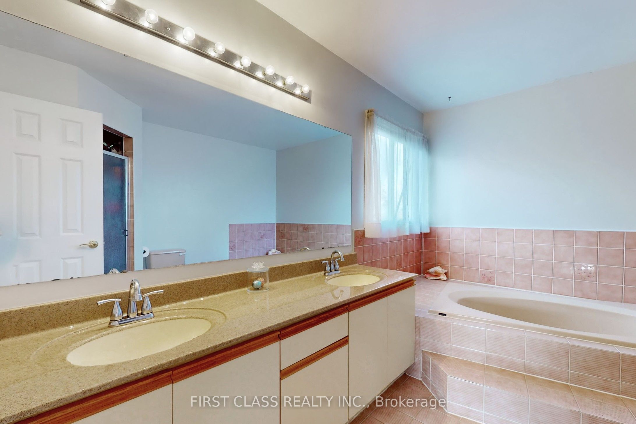 7 Kenpark Avenue Property Photo 20