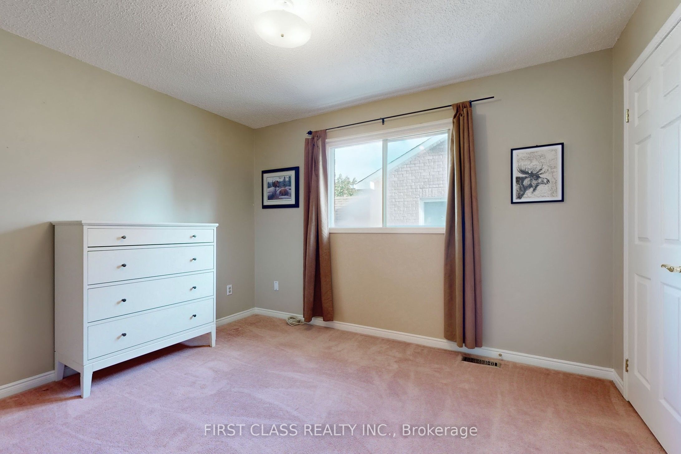 7 Kenpark Avenue Property Photo 26