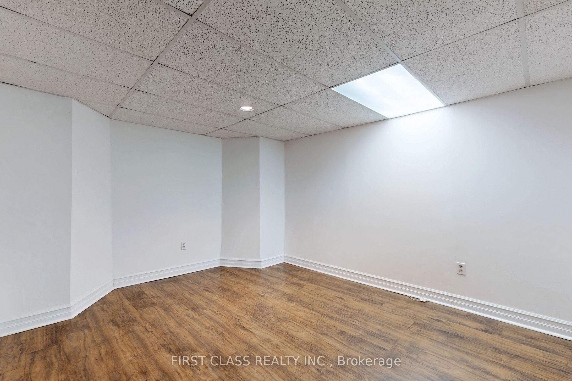 7 Kenpark Avenue Property Photo 40