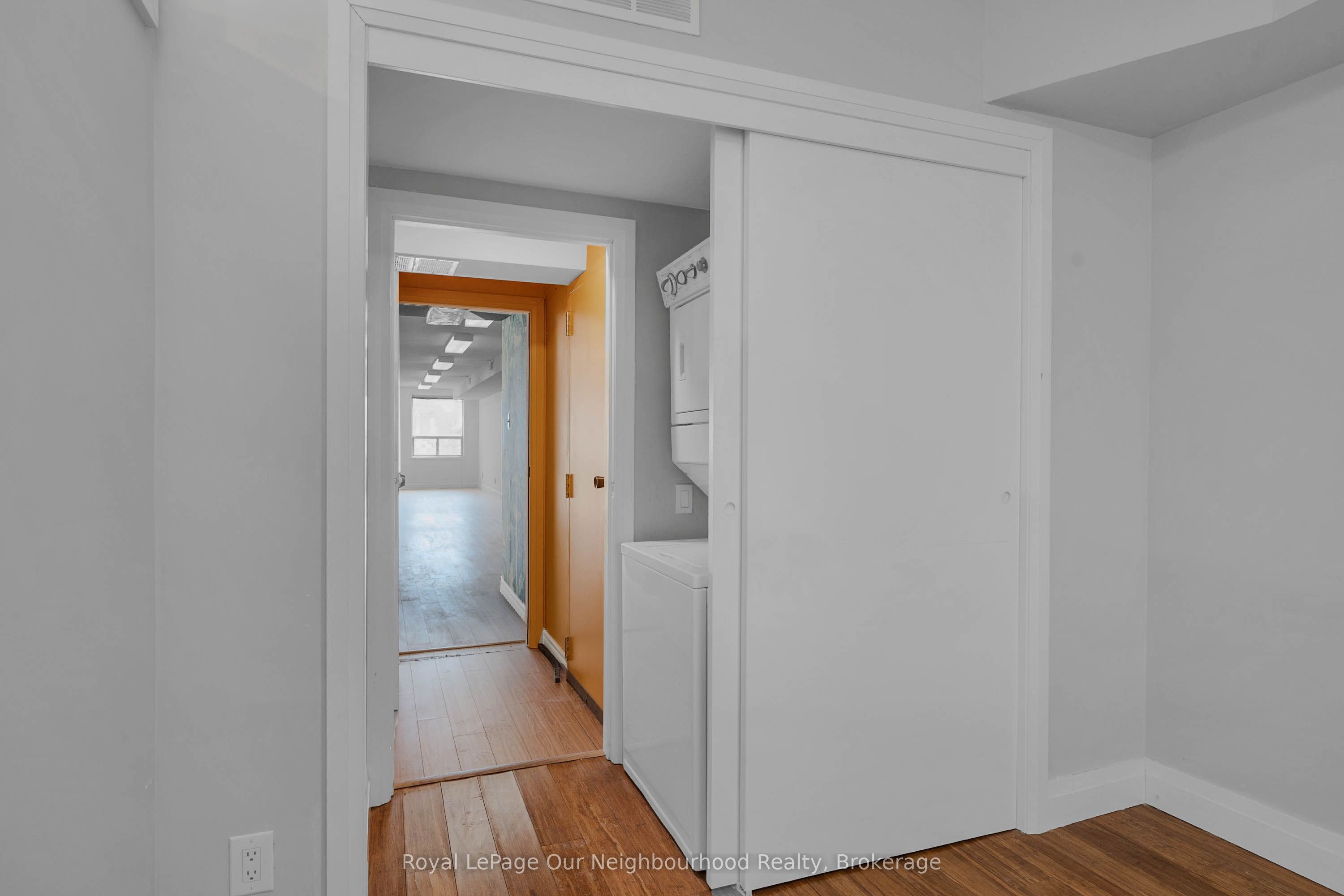 1224 King Street W 300 Property Photo 10