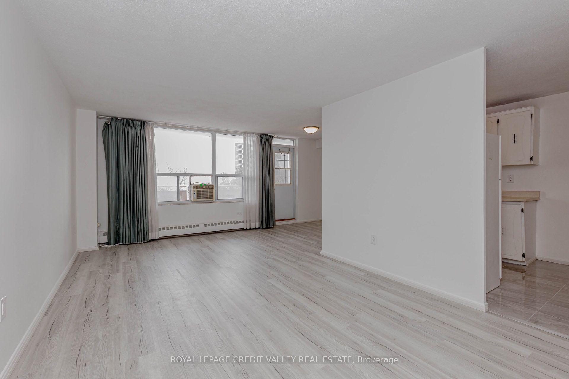 3120 Kirwin Avenue 501 Property Photo 15