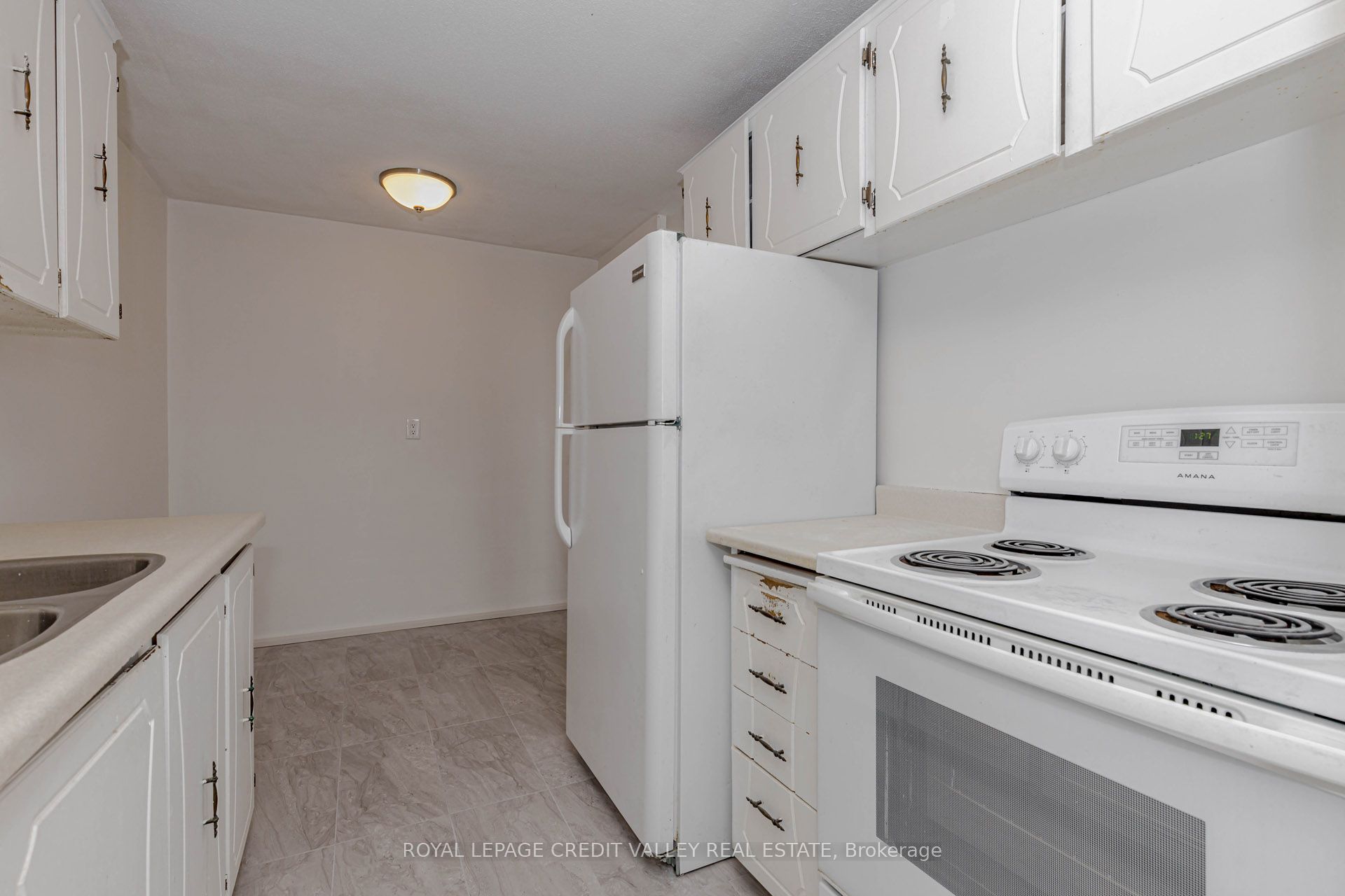 3120 Kirwin Avenue 501 Property Photo 22