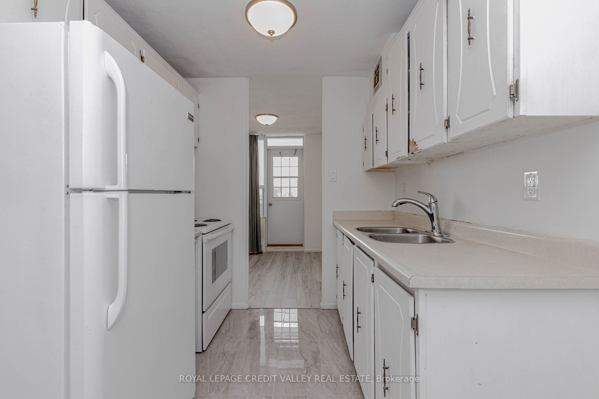 3120 Kirwin Avenue 501 Property Photo 25
