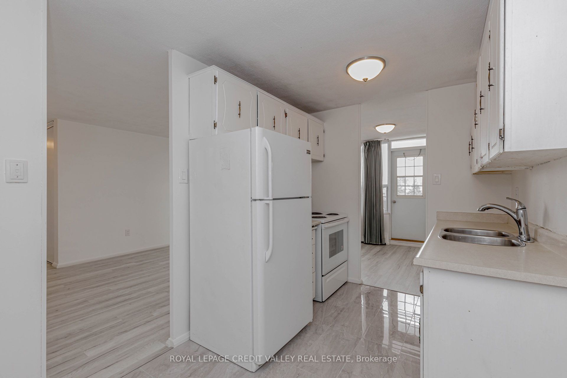 3120 Kirwin Avenue 501 Property Photo 26