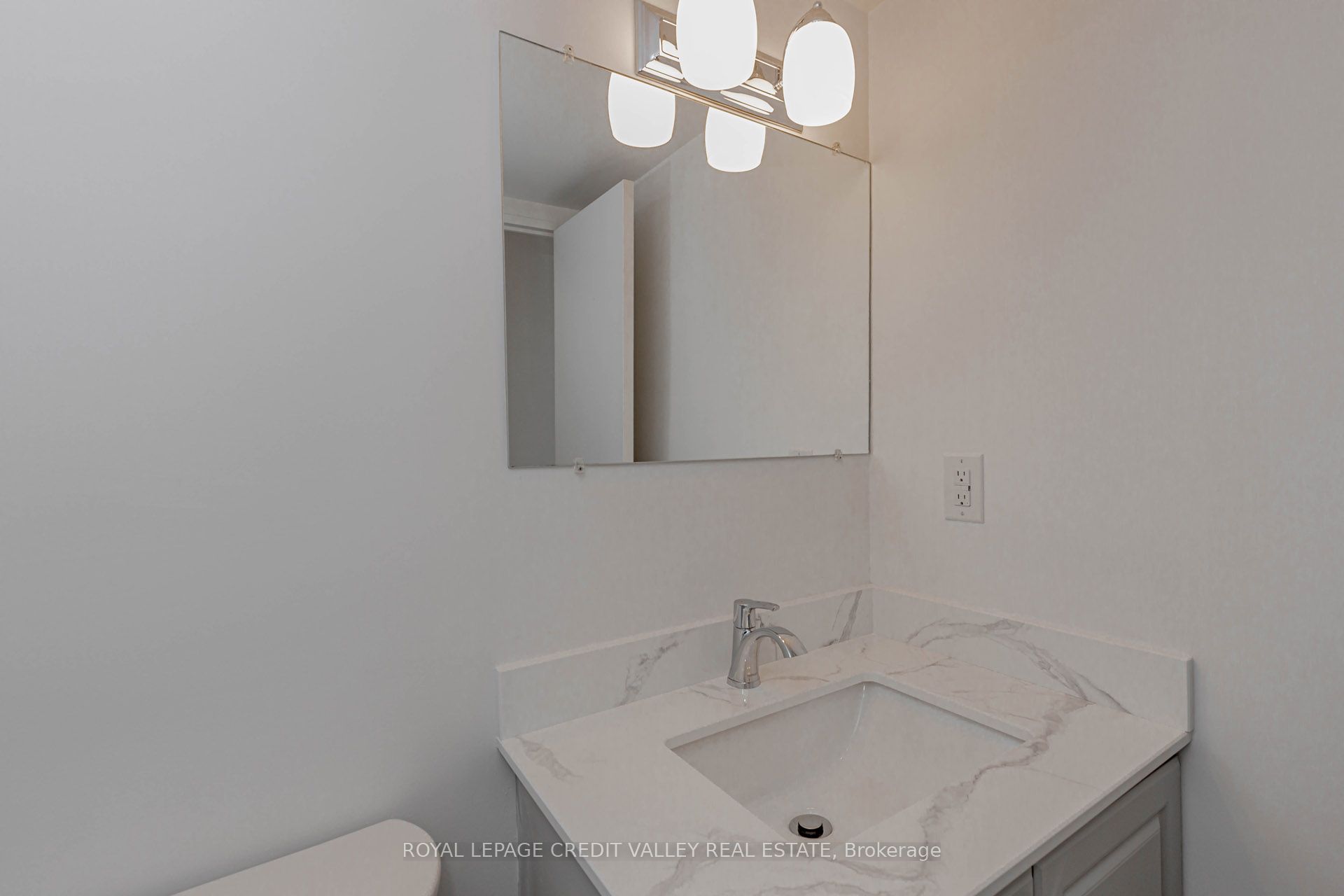3120 Kirwin Avenue 501 Property Photo 40