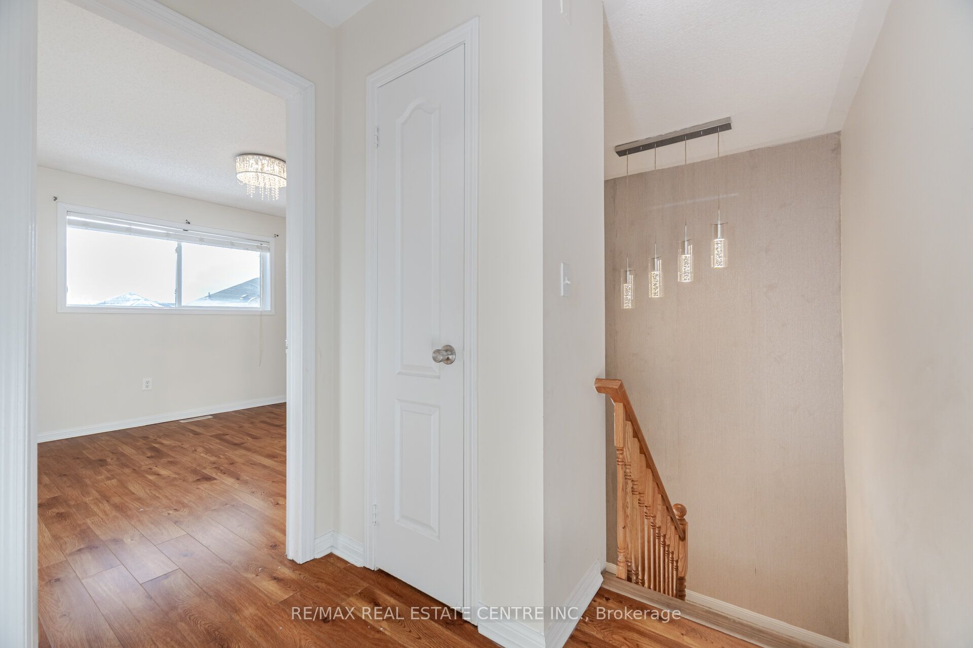 454 Collis Court Property Photo 16