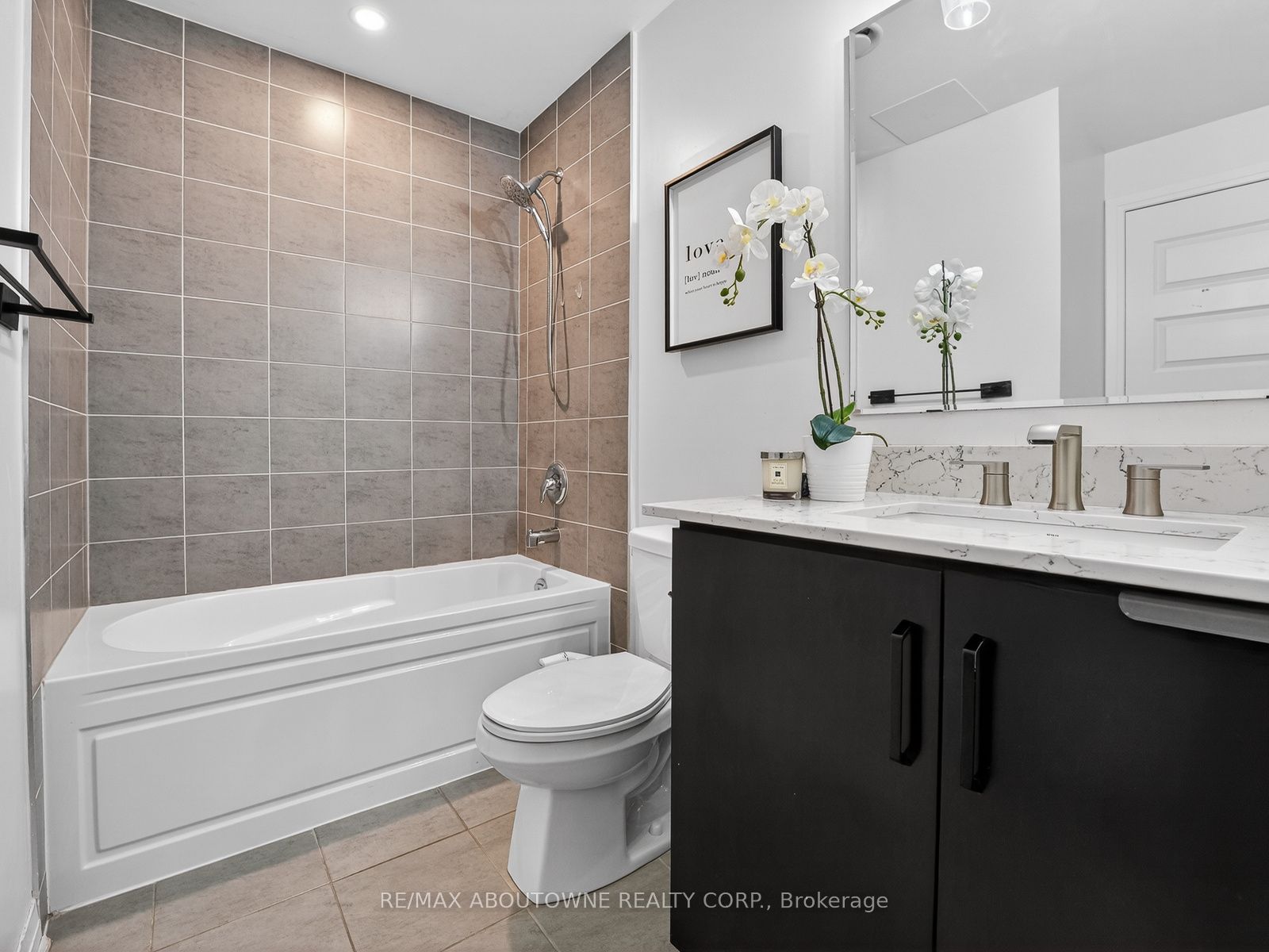 1105 Leger Way 631 Property Photo 15