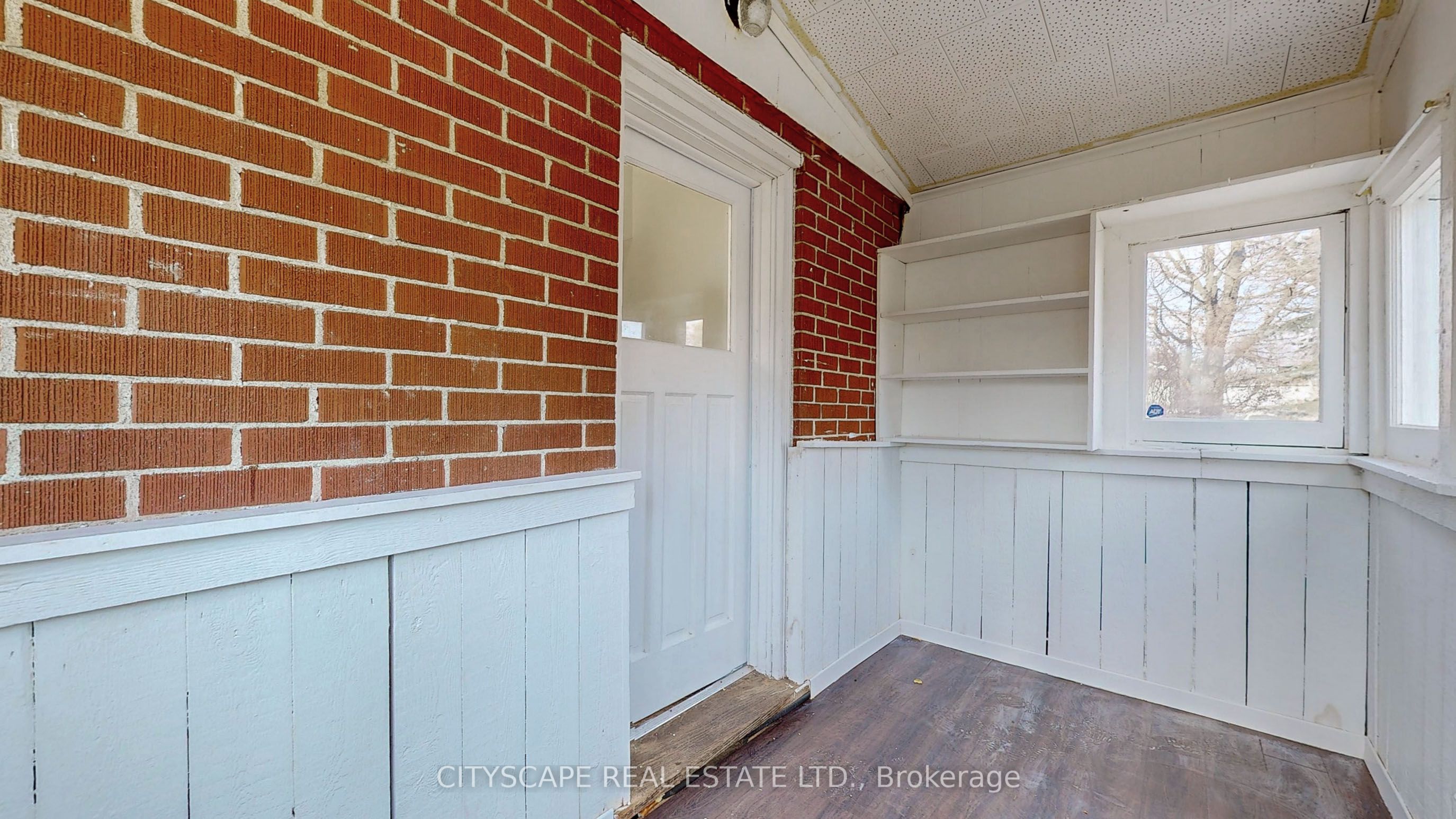 39 Woodward Avenue Property Photo 6
