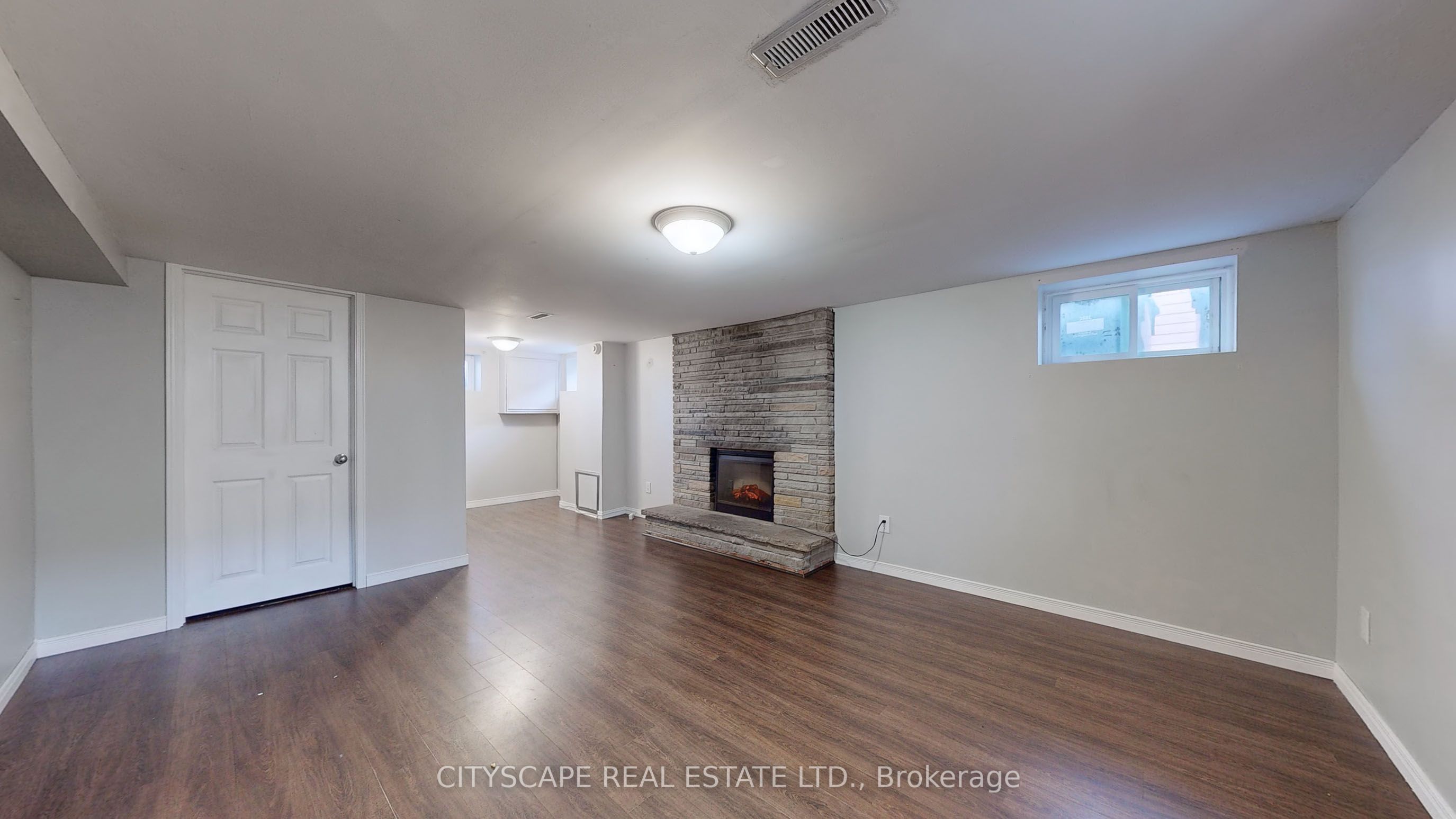 39 Woodward Avenue Property Photo 29
